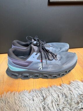 On Running Men's Athletic Trainers in Black, Navy and Teal